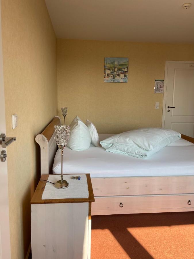 Rodinghausen Gasthof Zum Nonnenstein מראה חיצוני תמונה