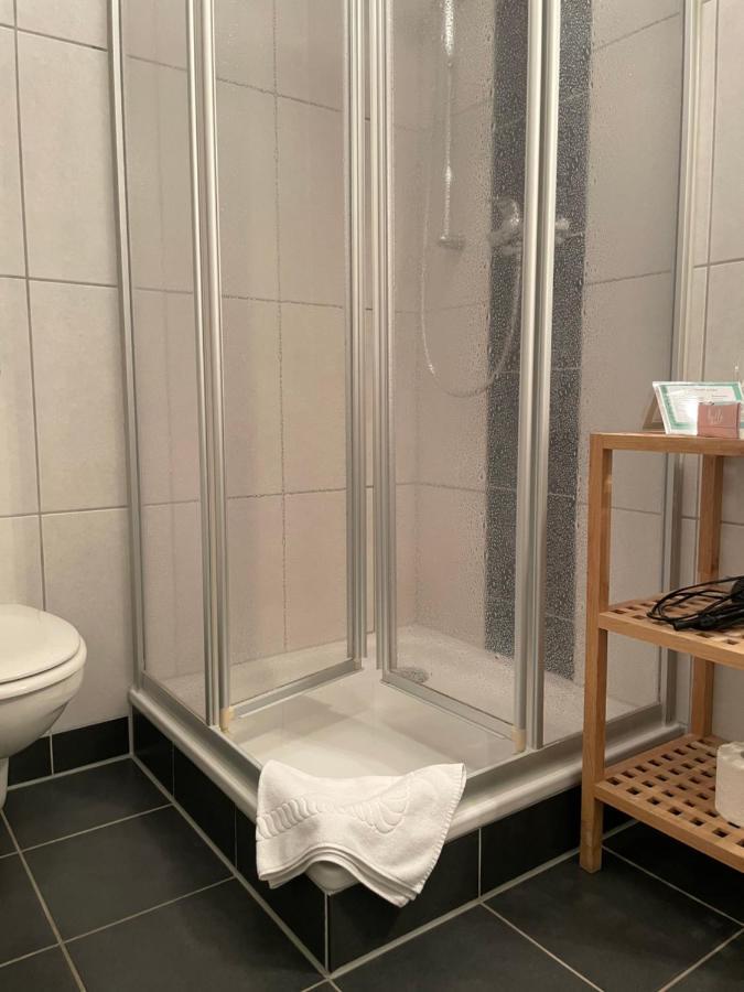 Rodinghausen Gasthof Zum Nonnenstein מראה חיצוני תמונה