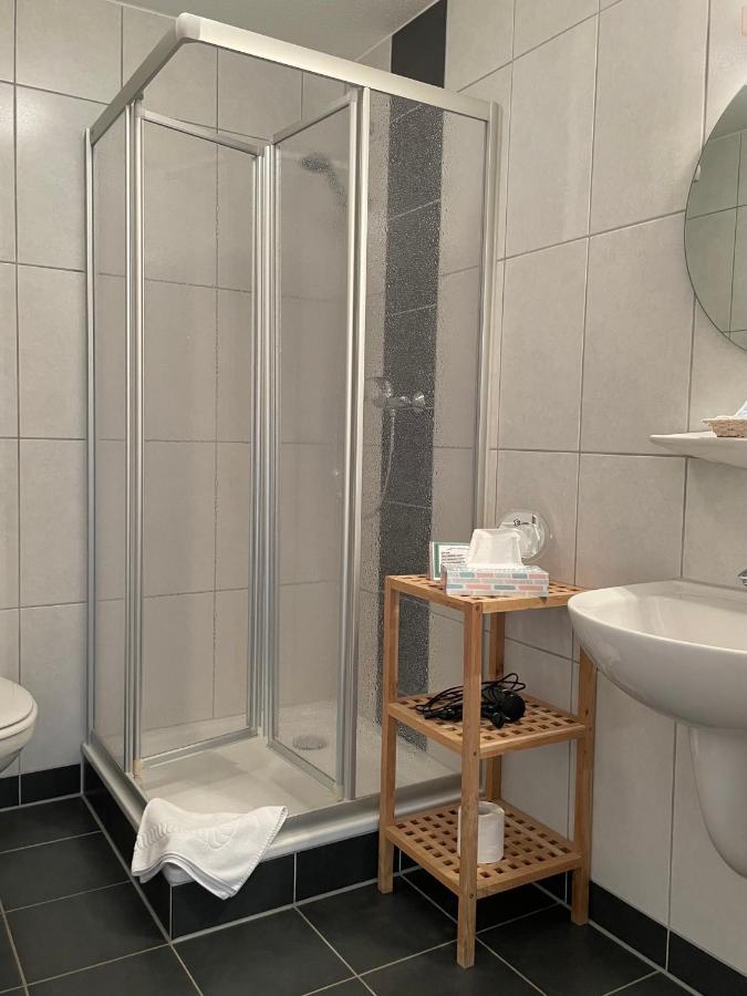 Rodinghausen Gasthof Zum Nonnenstein מראה חיצוני תמונה