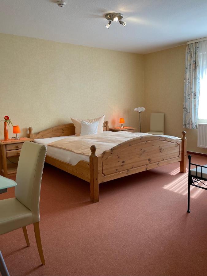 Rodinghausen Gasthof Zum Nonnenstein מראה חיצוני תמונה